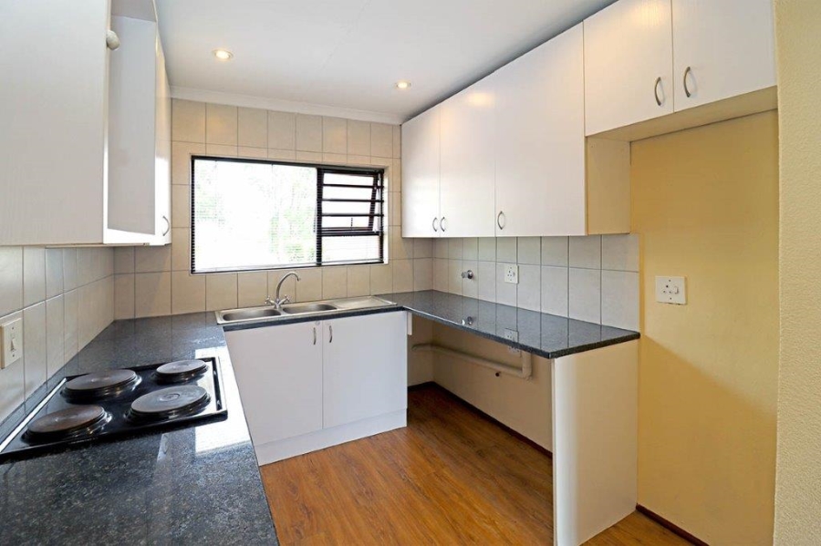 2 Bedroom Property for Sale in Dowerglen Ext 4 Gauteng