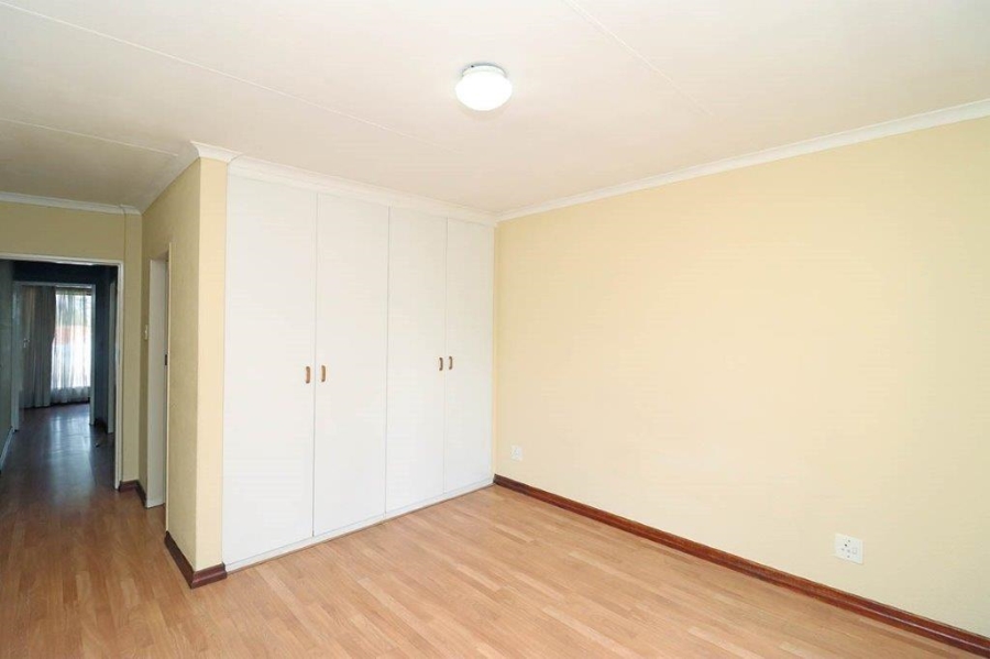 2 Bedroom Property for Sale in Dowerglen Ext 4 Gauteng