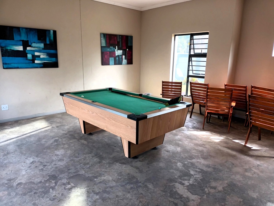 To Let 1 Bedroom Property for Rent in Zwartkop Golf Estate Gauteng