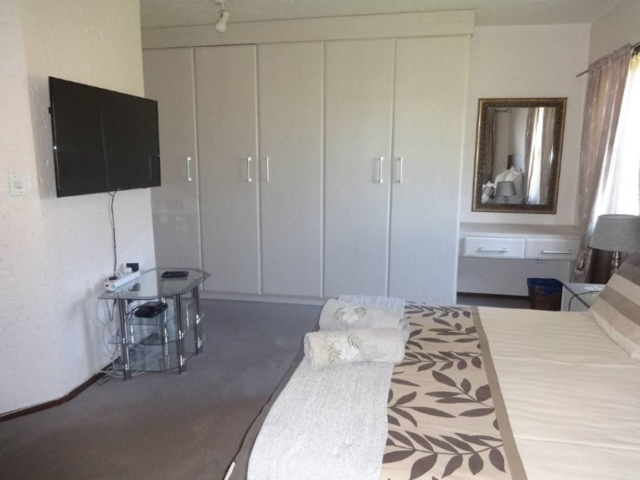 To Let 3 Bedroom Property for Rent in Bedfordview Gauteng
