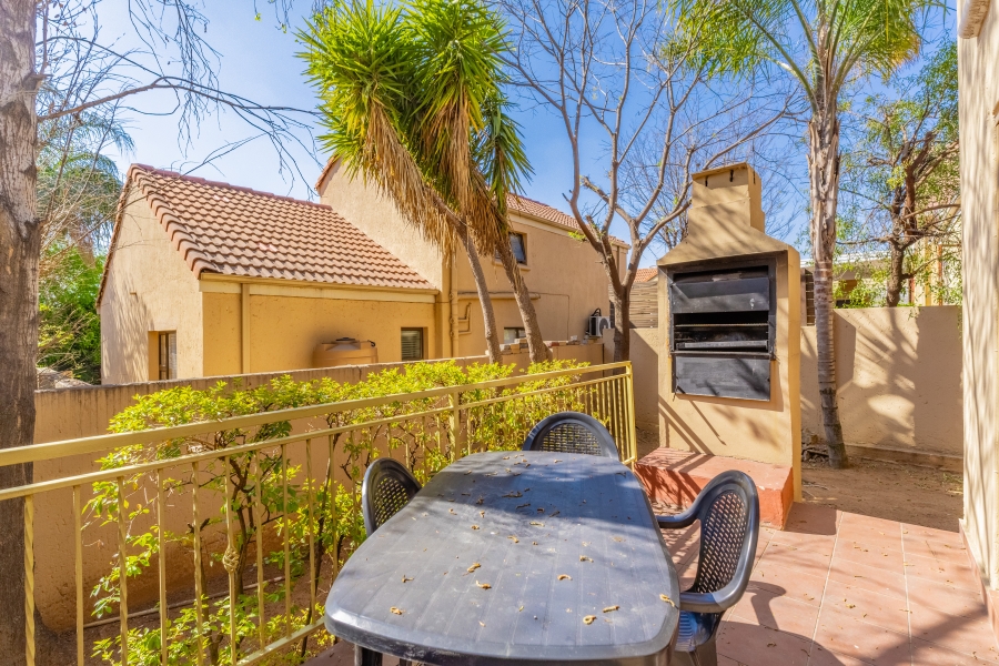 4 Bedroom Property for Sale in Barbeque Downs Gauteng