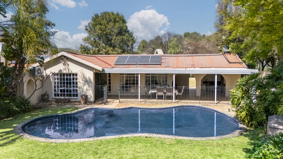4 Bedroom Property for Sale in Lonehill Gauteng