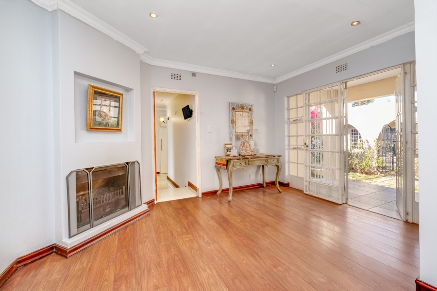 4 Bedroom Property for Sale in Lonehill Gauteng