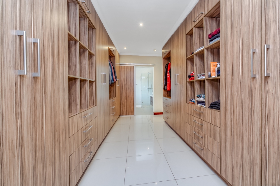 4 Bedroom Property for Sale in Lonehill Gauteng
