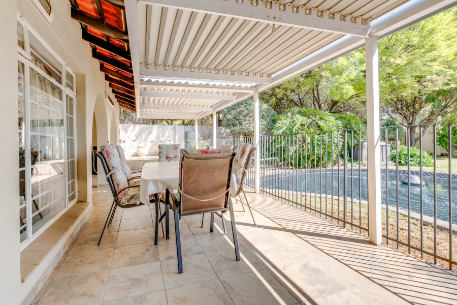 4 Bedroom Property for Sale in Lonehill Gauteng