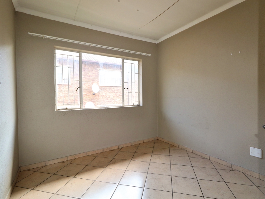 To Let 3 Bedroom Property for Rent in Terenure Gauteng