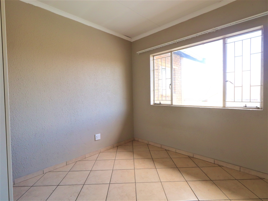 To Let 3 Bedroom Property for Rent in Terenure Gauteng