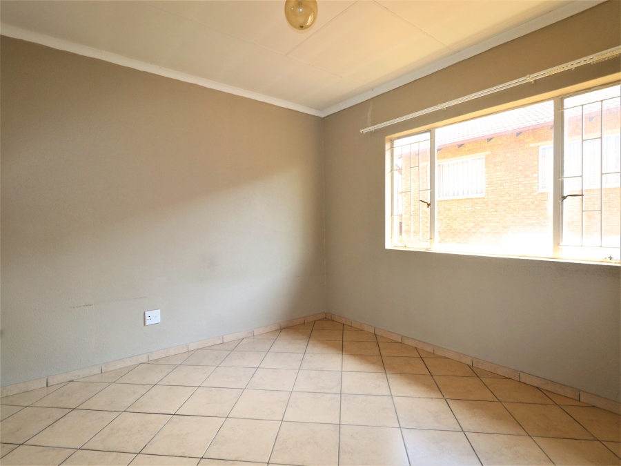 To Let 3 Bedroom Property for Rent in Terenure Gauteng
