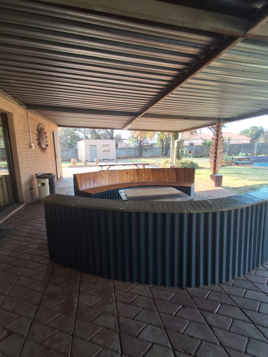 3 Bedroom Property for Sale in Three Rivers Gauteng