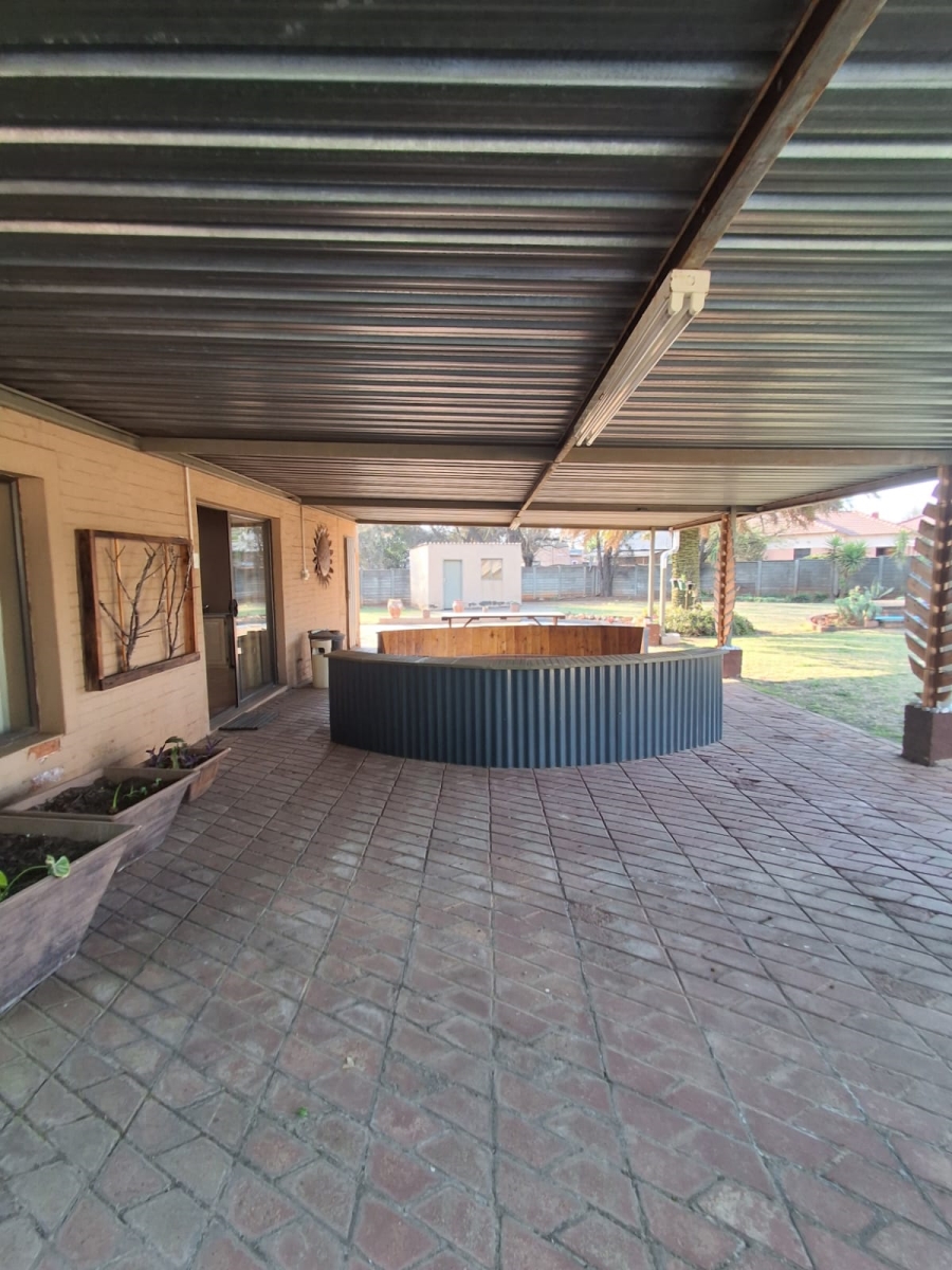 3 Bedroom Property for Sale in Three Rivers Gauteng