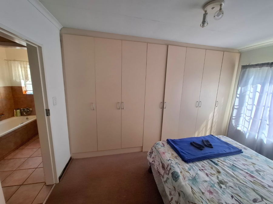 2 Bedroom Property for Sale in Equestria Gauteng