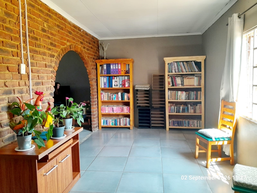 7 Bedroom Property for Sale in Pretoria North Gauteng