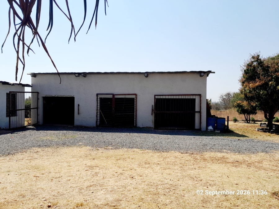 7 Bedroom Property for Sale in Pretoria North Gauteng