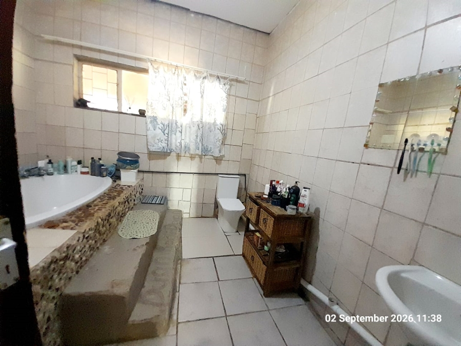 7 Bedroom Property for Sale in Pretoria North Gauteng
