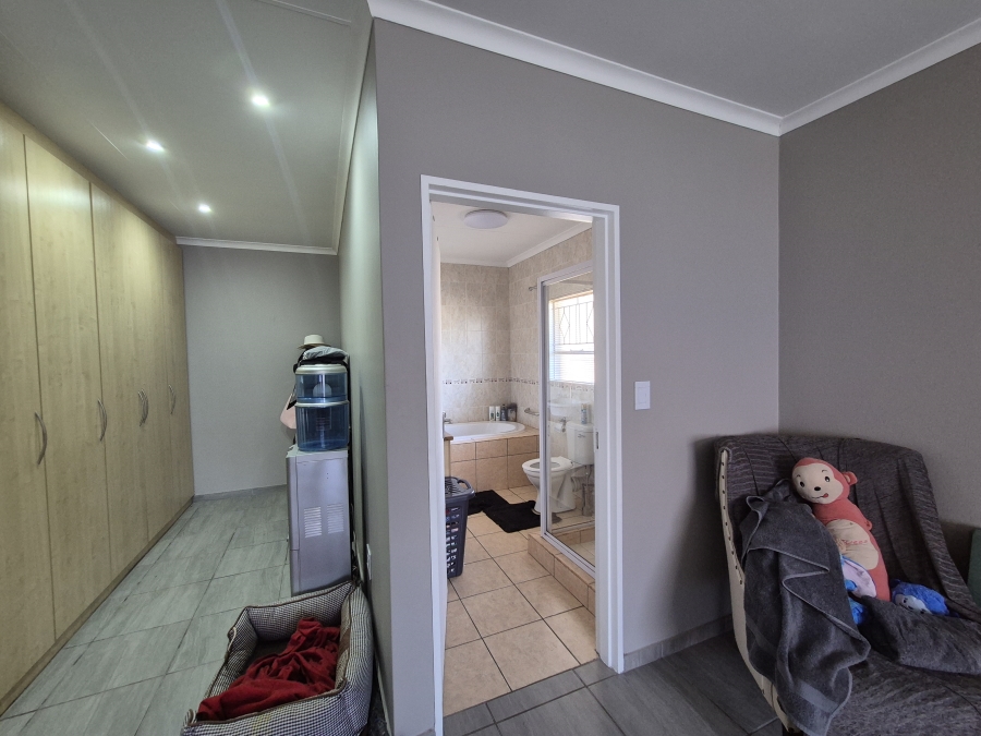 3 Bedroom Property for Sale in New State Areas Gauteng