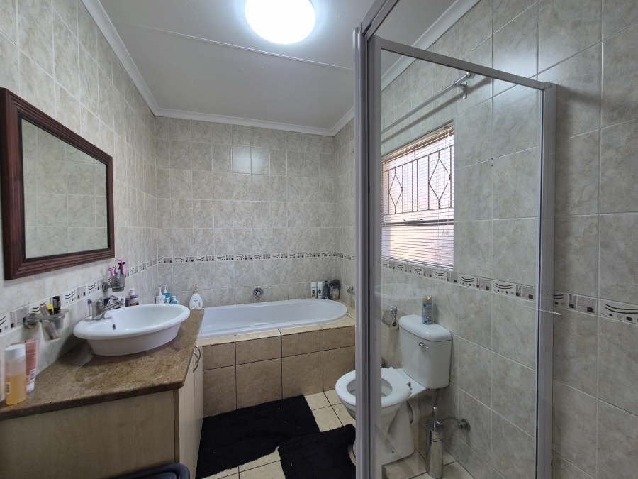 3 Bedroom Property for Sale in New State Areas Gauteng