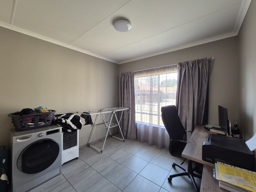 3 Bedroom Property for Sale in New State Areas Gauteng
