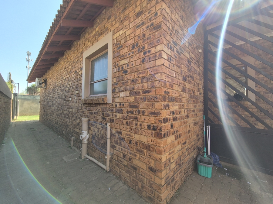 3 Bedroom Property for Sale in New State Areas Gauteng