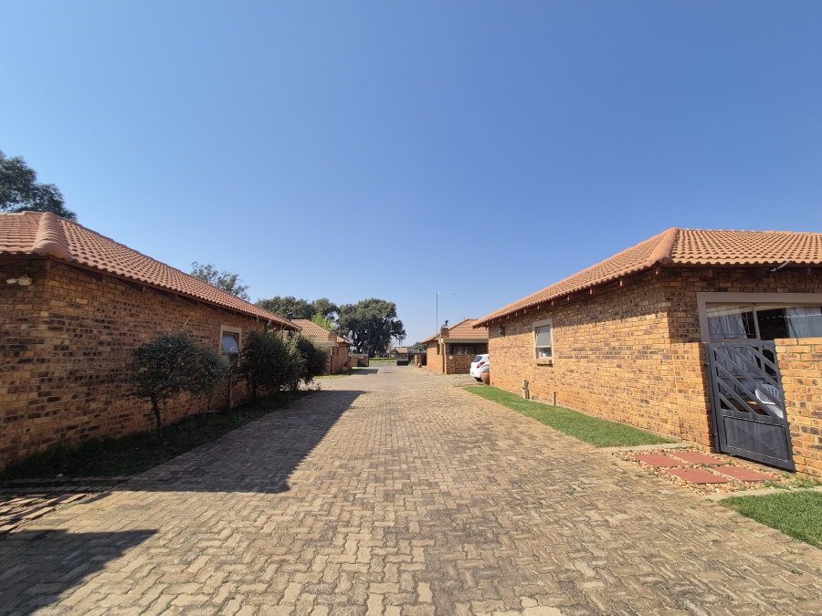 3 Bedroom Property for Sale in New State Areas Gauteng