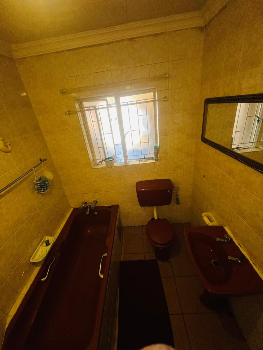 3 Bedroom Property for Sale in Birchleigh North Gauteng