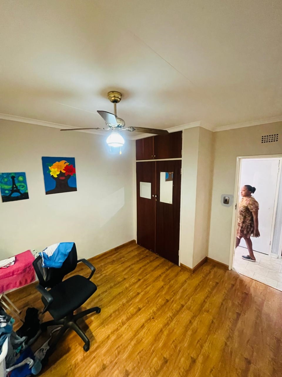 3 Bedroom Property for Sale in Birchleigh North Gauteng