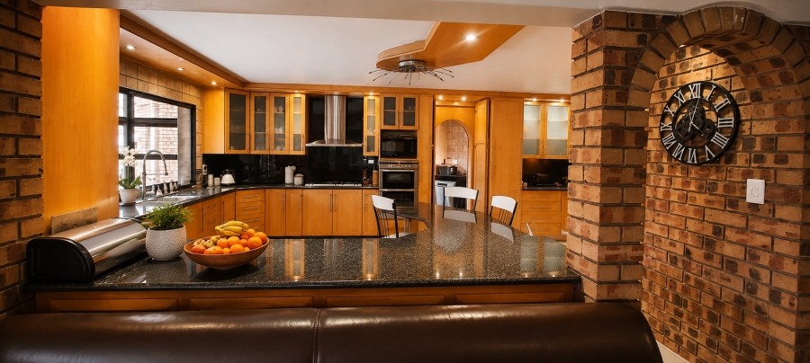 6 Bedroom Property for Sale in Sunward Park Gauteng
