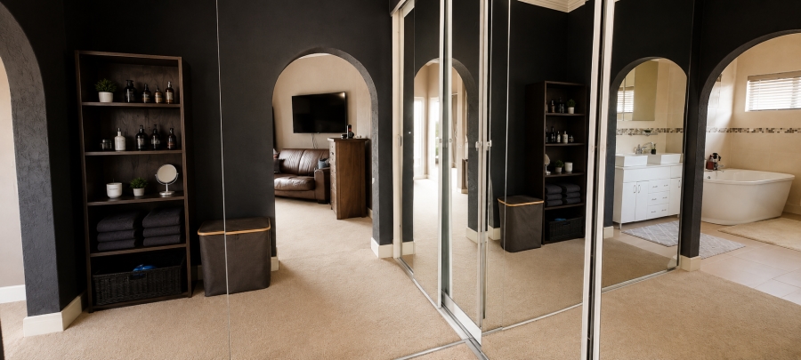 6 Bedroom Property for Sale in Sunward Park Gauteng