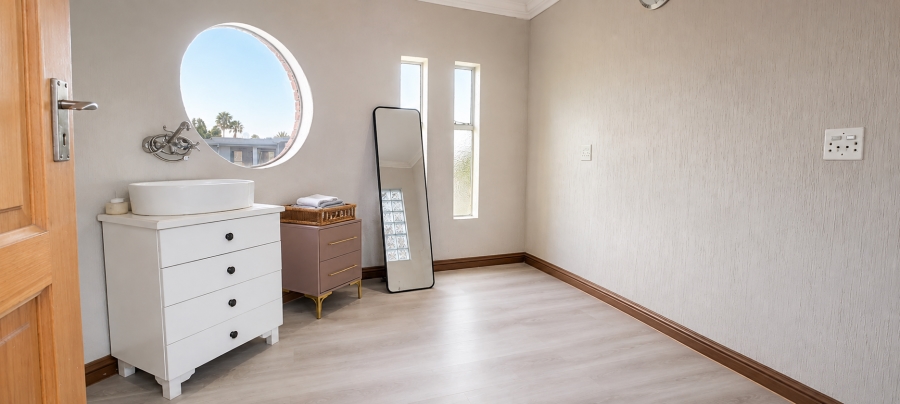 6 Bedroom Property for Sale in Sunward Park Gauteng