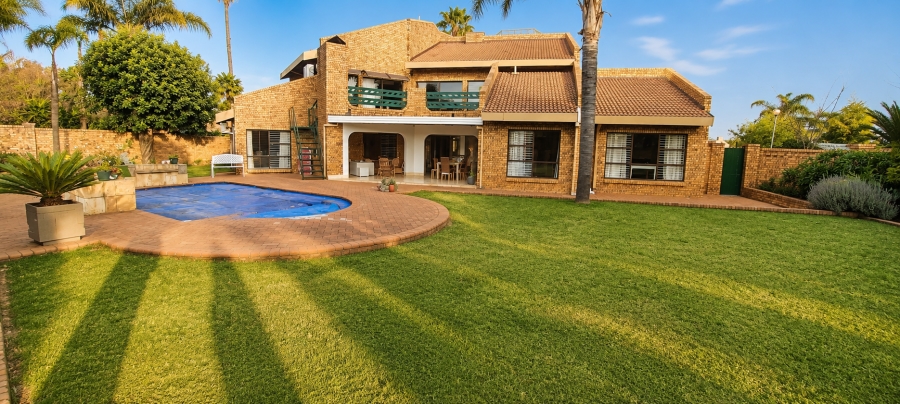 6 Bedroom Property for Sale in Sunward Park Gauteng