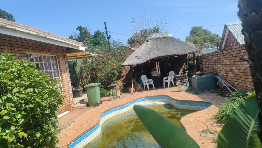 3 Bedroom Property for Sale in Silverton Gauteng