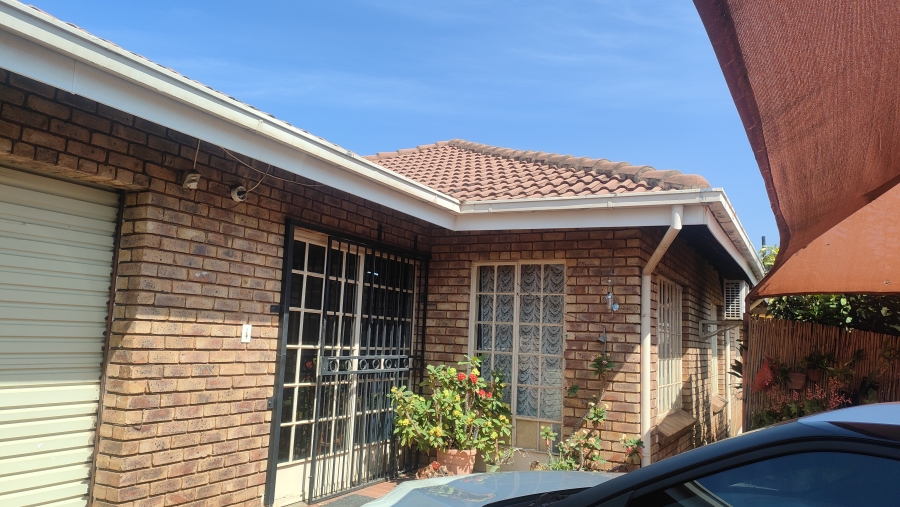 3 Bedroom Property for Sale in Silverton Gauteng