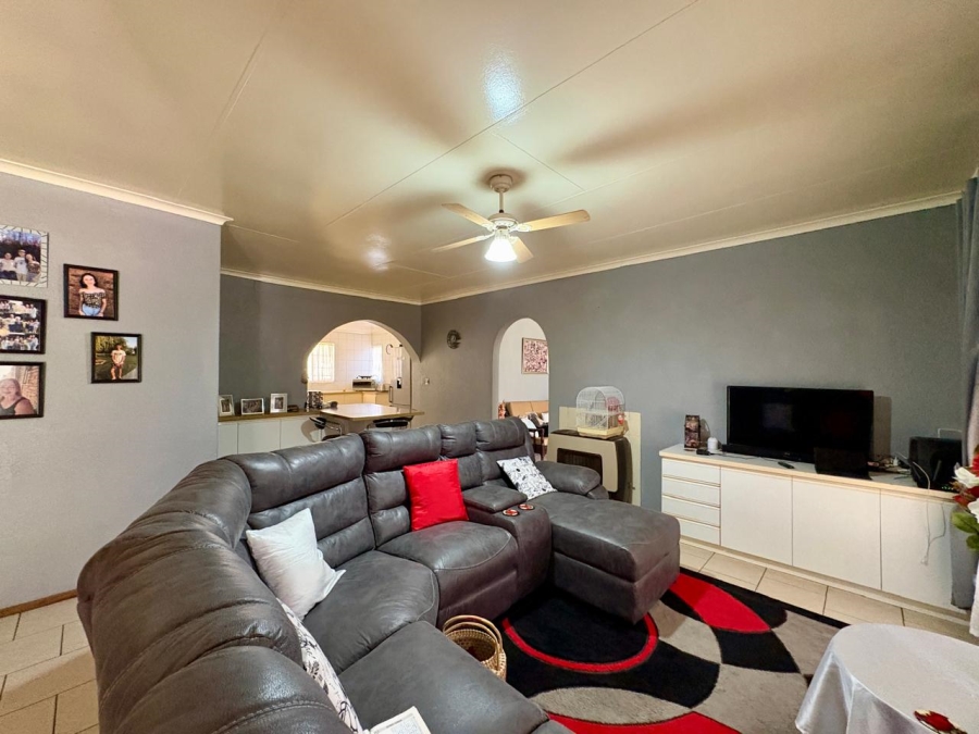 3 Bedroom Property for Sale in Brakpan Central Gauteng