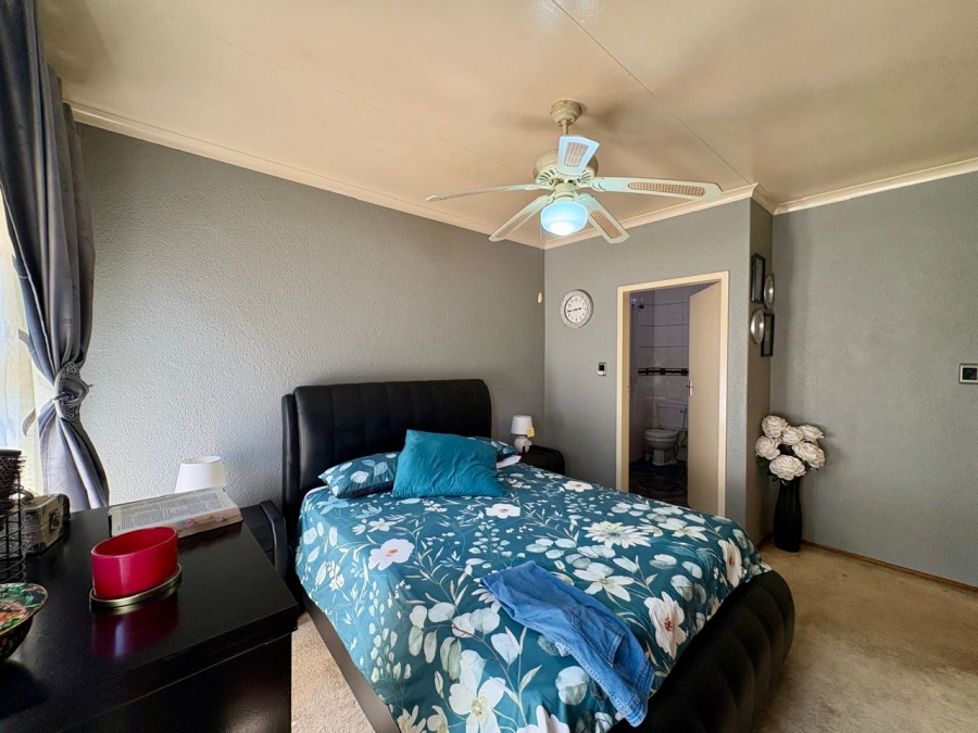3 Bedroom Property for Sale in Brakpan Central Gauteng
