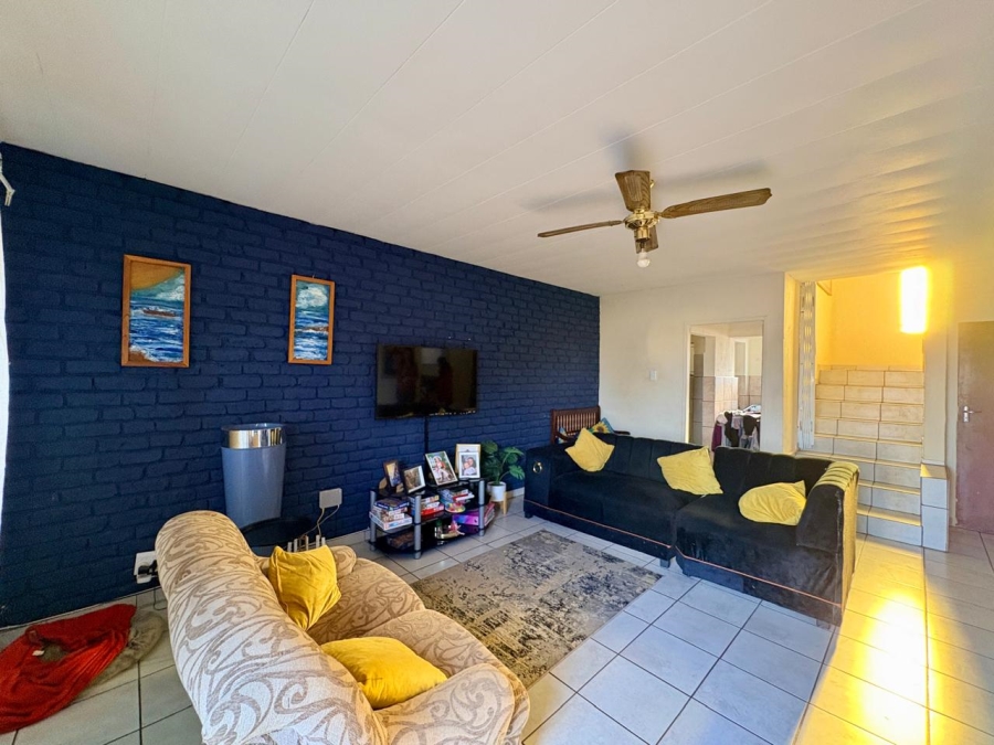 3 Bedroom Property for Sale in Strubenvale Gauteng