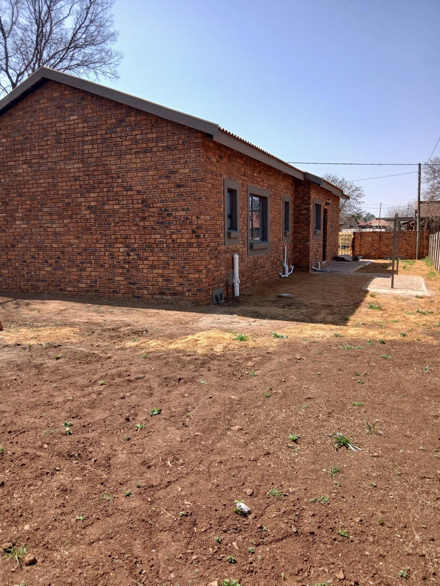 3 Bedroom Property for Sale in Dersley Gauteng