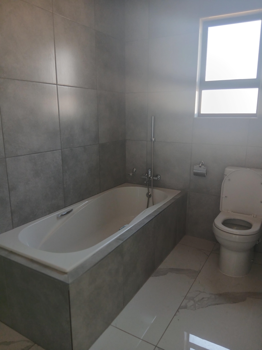3 Bedroom Property for Sale in Dersley Gauteng