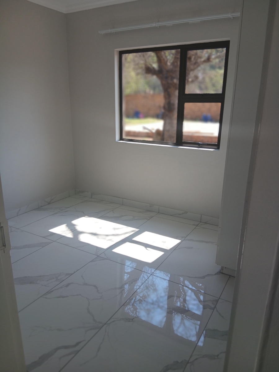 3 Bedroom Property for Sale in Dersley Gauteng