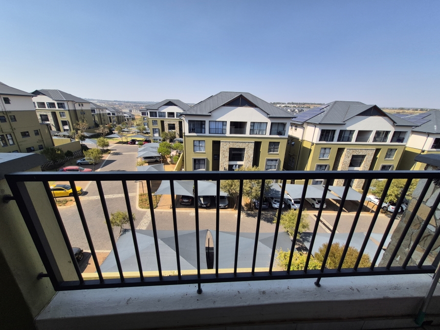 To Let 1 Bedroom Property for Rent in Waterfall Gauteng