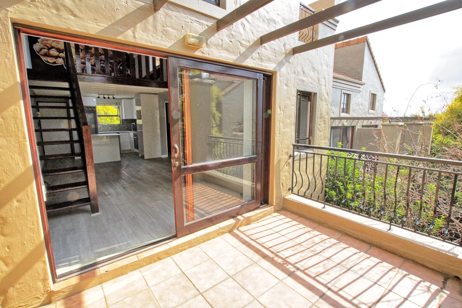 To Let 1 Bedroom Property for Rent in Lonehill Gauteng