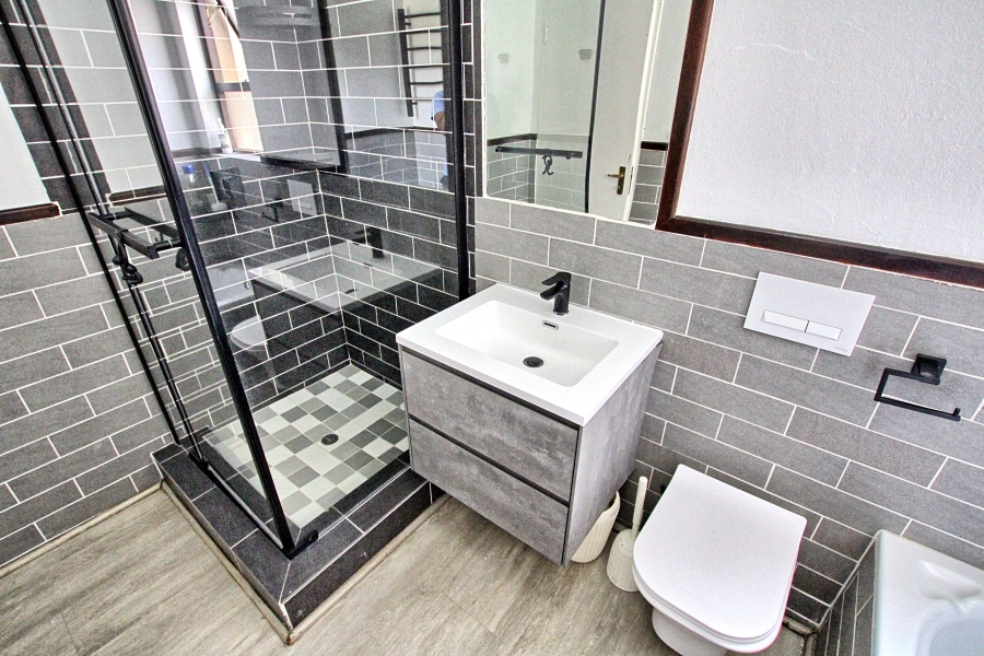 To Let 1 Bedroom Property for Rent in Lonehill Gauteng