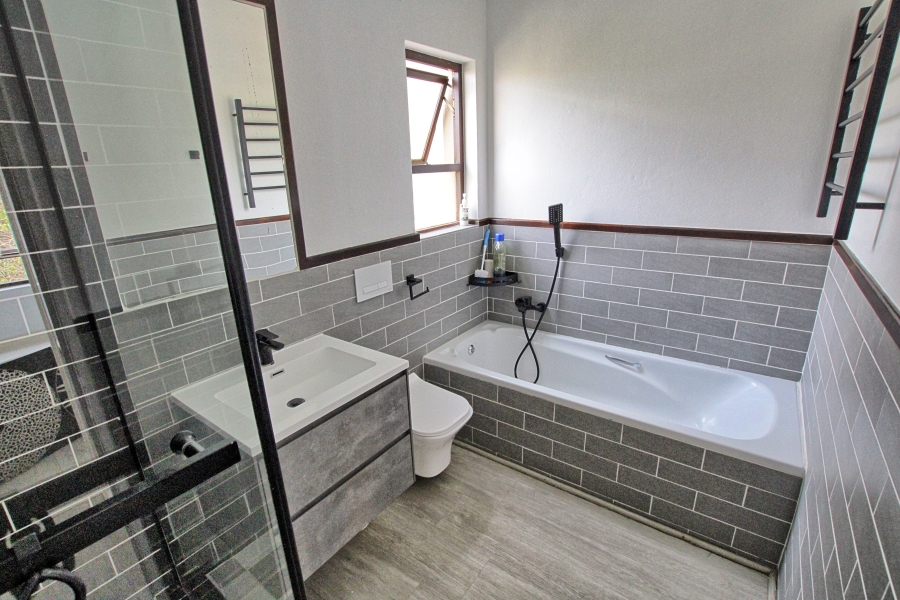 To Let 1 Bedroom Property for Rent in Lonehill Gauteng