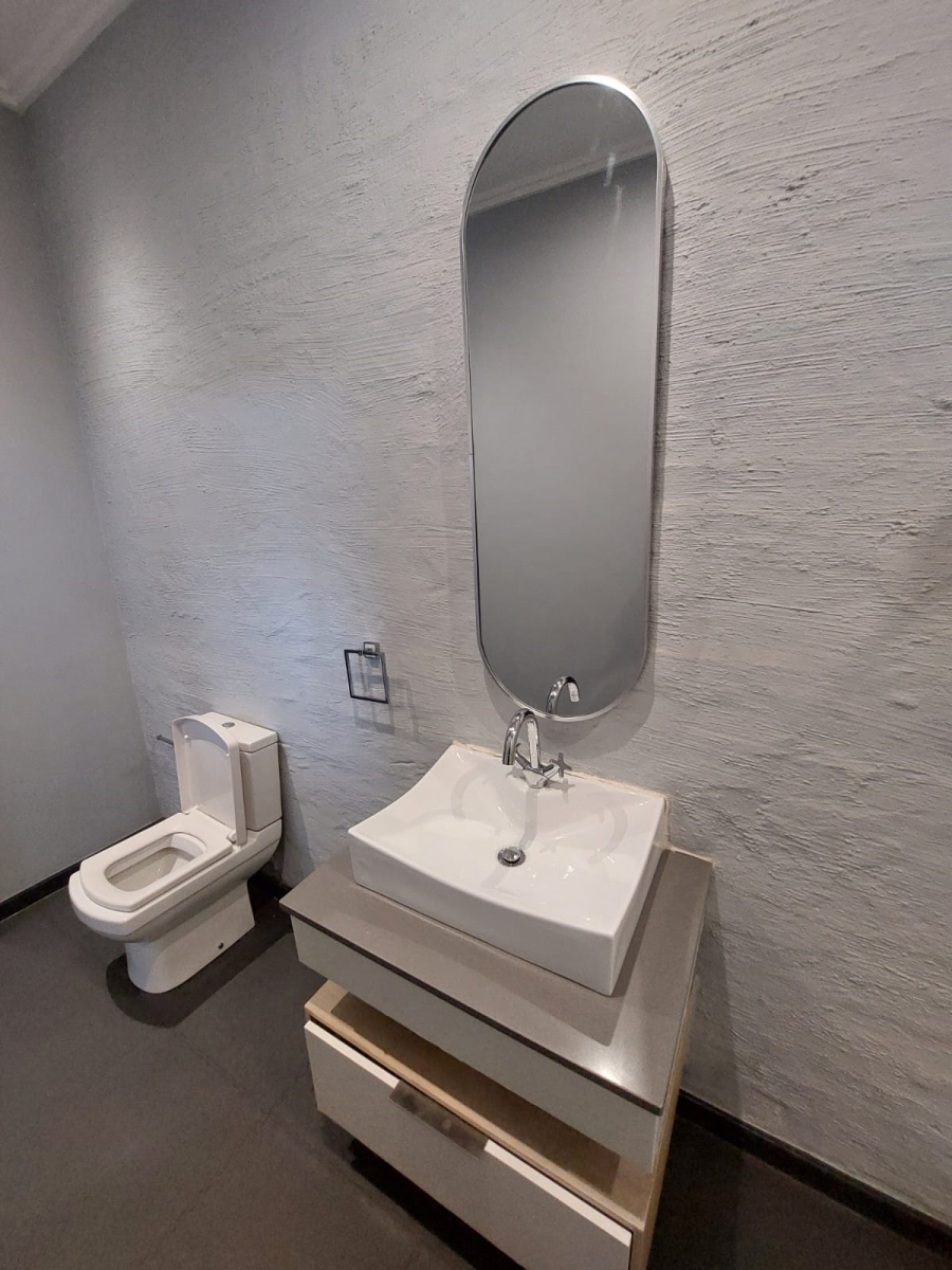 To Let 1 Bedroom Property for Rent in Braamfontein Gauteng
