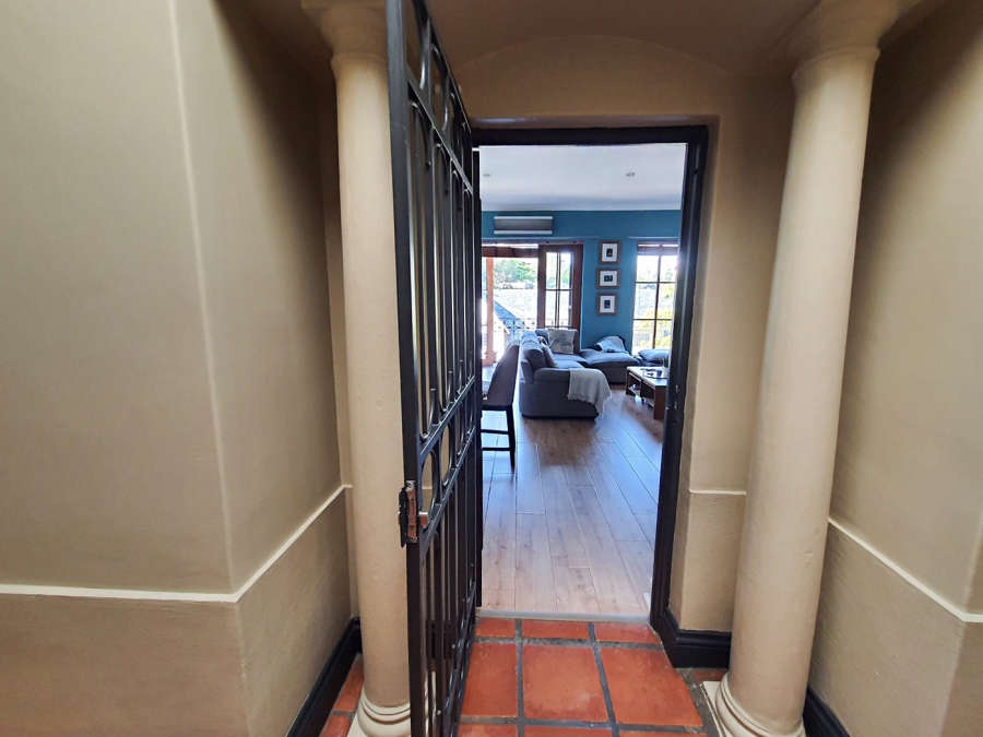 1 Bedroom Property for Sale in Benmore Gardens Gauteng