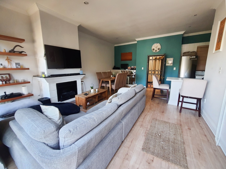 1 Bedroom Property for Sale in Benmore Gardens Gauteng
