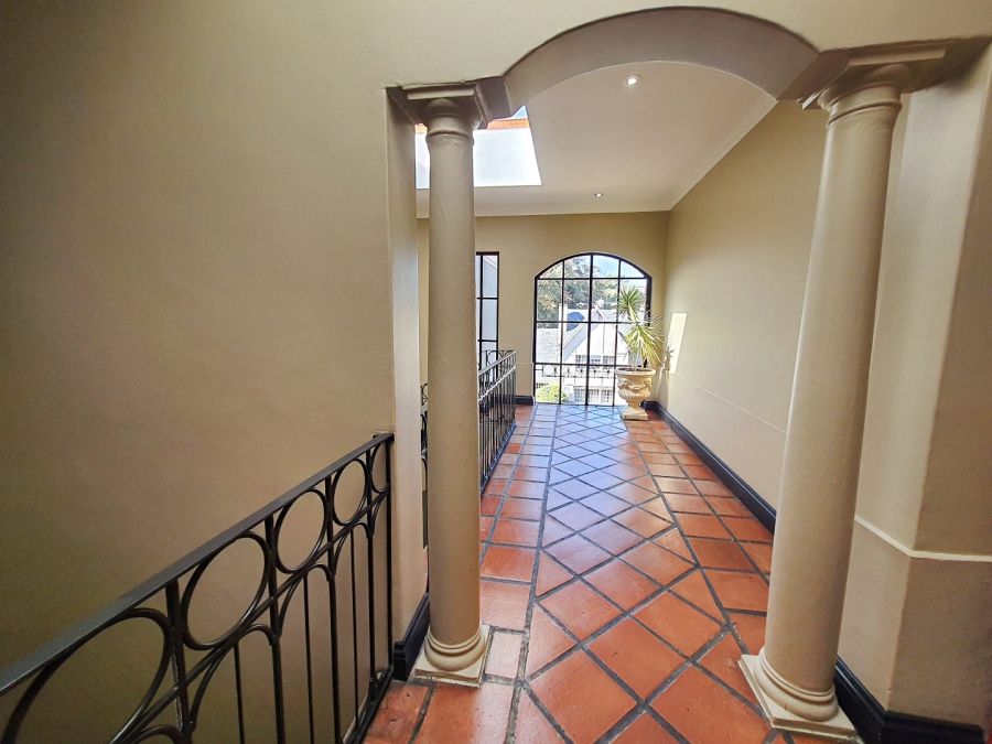 1 Bedroom Property for Sale in Benmore Gardens Gauteng