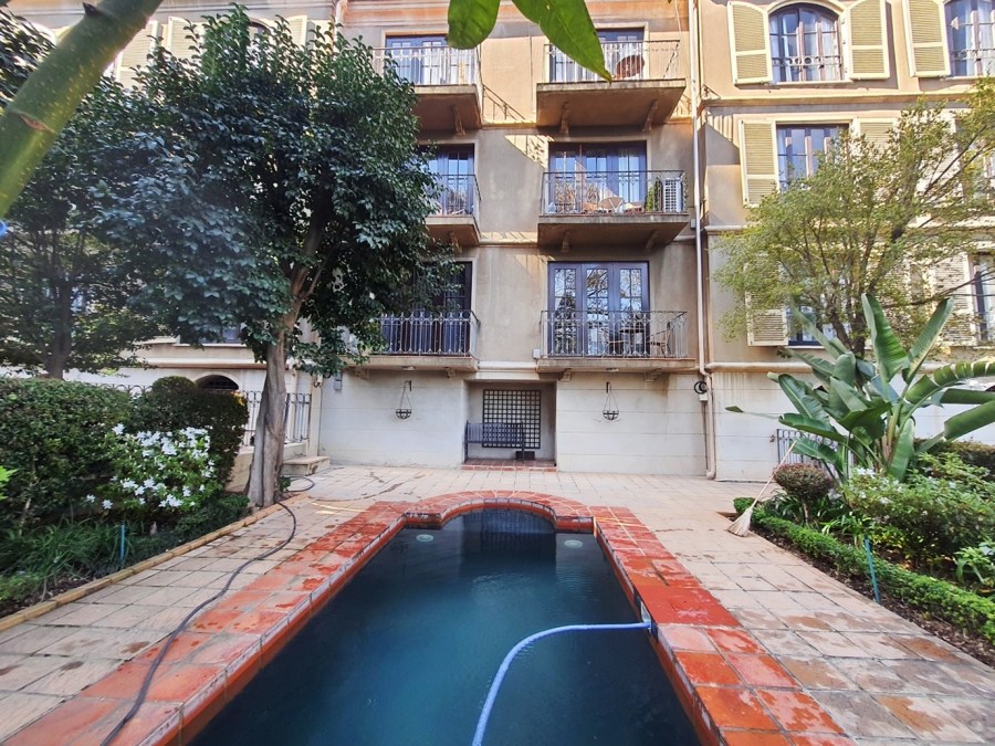 1 Bedroom Property for Sale in Benmore Gardens Gauteng