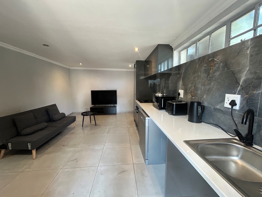 To Let 1 Bedroom Property for Rent in Houghton Estate Gauteng