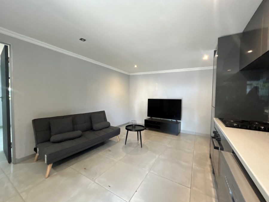 To Let 1 Bedroom Property for Rent in Houghton Estate Gauteng