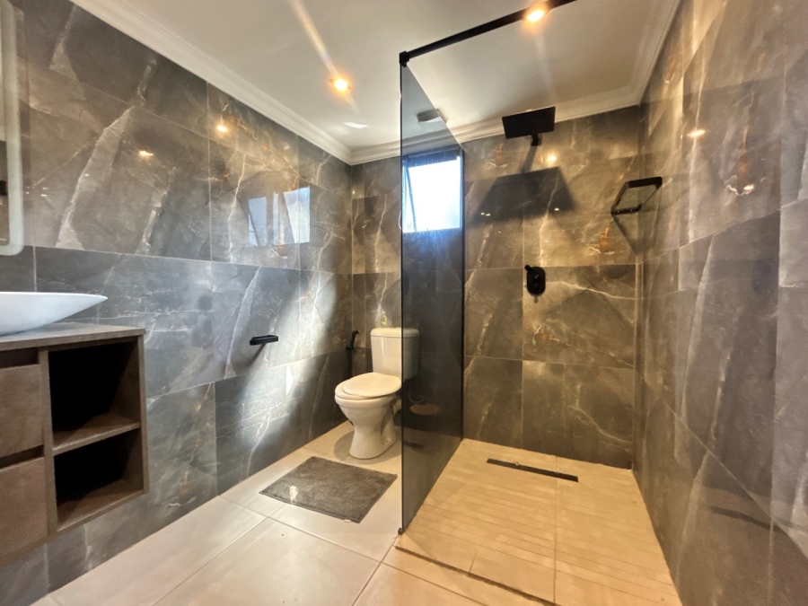 To Let 1 Bedroom Property for Rent in Houghton Estate Gauteng