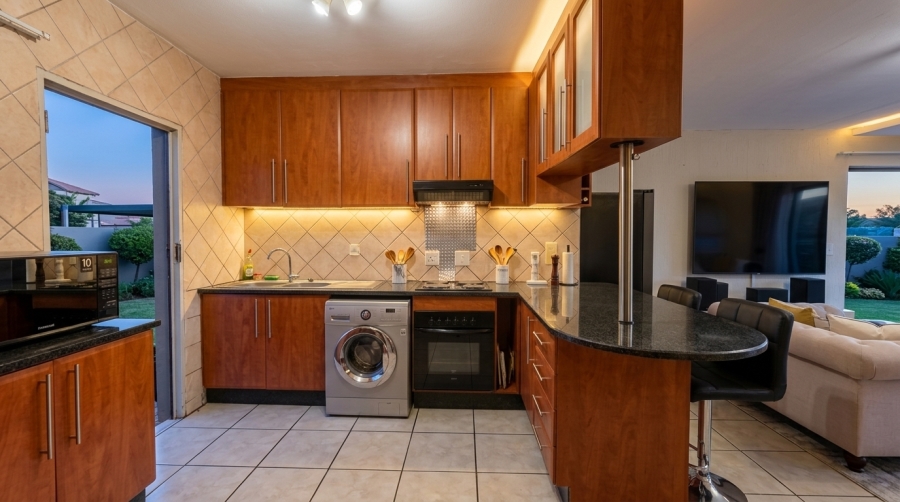 3 Bedroom Property for Sale in Halfway Gardens Gauteng
